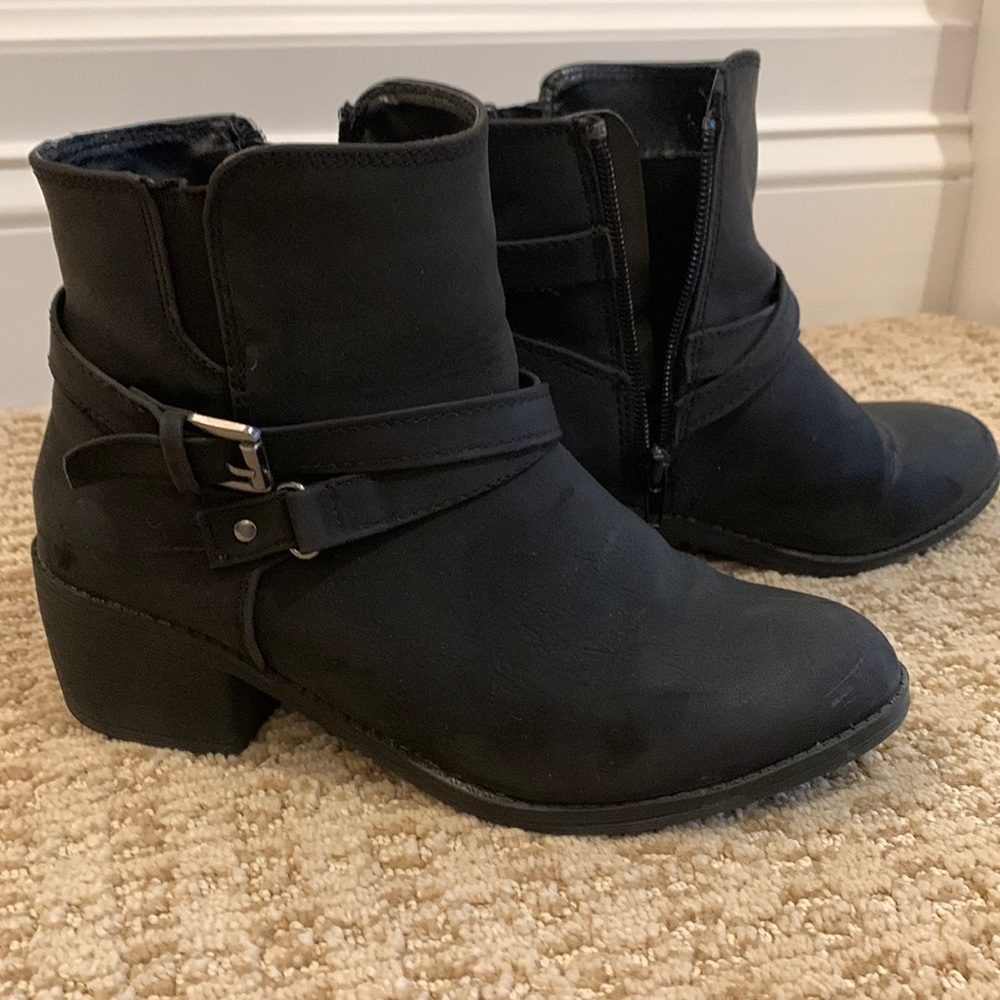 Womens ankle boots - size 6